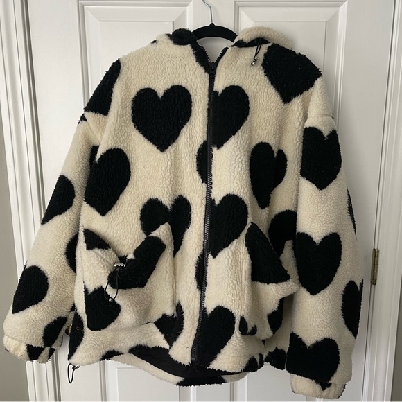 Alfric Eden B&W Hearts Sherpa Jacket - Picture 1 of 5